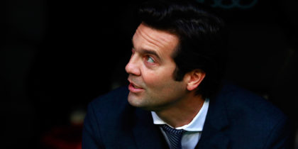 MADRID, SPAIN - DECEMBER 06: Santiago Solari, Manager of Real Madrid looks on prior to the Copa del Rey fourth round match between Real Madrid and Melilla at Estadio Bernabeu on December 6, 2018 in Madrid, Spain. (Photo by Gonzalo Arroyo Moreno/Getty Images)