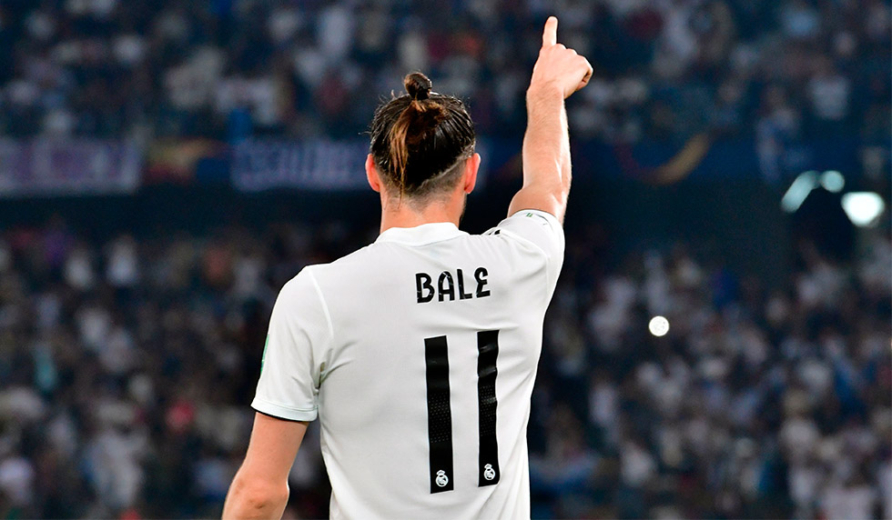 Real Madrid's Welsh forward Gareth Bale celebrates his goal during the semi final football match of the FIFA Club World Cup 2018 tournament between Japan's Kashima Antlers and Spain's Real Madrid at the Zayed Sports City Stadium in Abu Dhabi, the capital of the United Arab Emirates, on December 19, 2018. (Photo by Giuseppe CACACE / AFP) (Photo credit should read GIUSEPPE CACACE/AFP/Getty Images)