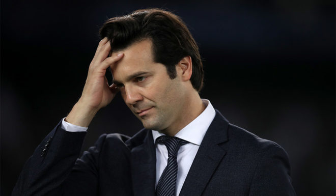ABU DHABI, UNITED ARAB EMIRATES - DECEMBER 19: Santiago Solari, Manager of Real Madrid looks on during the FIFA Club World Cup semi-final match between Kashima Antlers and Real Madrid at Zayed Sports City Stadium on December 19, 2018 in Abu Dhabi, United Arab Emirates. (Photo by Francois Nel/Getty Images)
