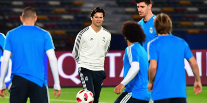 Real Madrid's Argentinian coach Santiago Solari (C-R) watches his players during a training session on the eve of the team's FIFA Club World Cup final match against Al-Ain, in the Emirati capital Abu Dhabi on December 21, 2018. (Photo by GIUSEPPE CACACE / AFP) (Photo credit should read GIUSEPPE CACACE/AFP/Getty Images)