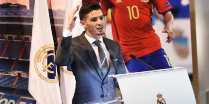 MADRID, SPAIN - JANUARY 07: Brahim Diaz controls the ball during his presentation to members of the press after signing for Real Madrid at estadio Santiago Bernabeu on January 07, 2019 in Madrid, Spain. (Photo by Denis Doyle/Getty Images)