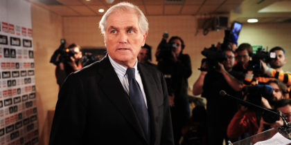 MADRID, SPAIN - JANUARY 16: Real Madrid's President Ramon Calderon announces his resignation to the press at the Santiago Bernabeu stadium on January 16, 2009 in Madrid, Spain. (Photo by Denis Doyle/Getty Images)