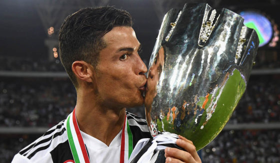 JEDDAH, SAUDI ARABIA - JANUARY 16: Cristiano Ronaldo of Juventus celebrates after winning the Italian Supercup match between Juventus and AC Milan at King Abdullah Sports City on January 16, 2019 in Jeddah, Saudi Arabia. (Photo by Claudio Villa/Getty Images for Lega Serie A)