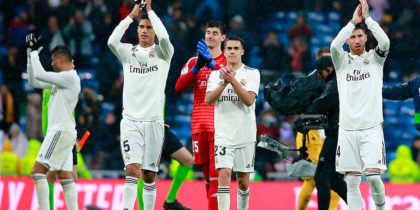 MADRID, SPAIN - JANUARY 19: Real Madrid players acknowledge the fans following the La Liga match between Real Madrid CF and Sevilla FC at Estadio Santiago Bernabeu on January 19, 2019 in Madrid, Spain. (Photo by Gonzalo Arroyo Moreno/Getty Images)