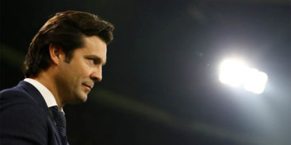Santiago Solari, Manager of Real Madrid looks on prior to the UEFA Champions League Round of 16 First Leg match between Ajax and Real Madrid at Johan Cruyff Arena on February 13, 2019 in Amsterdam, Netherlands. (Photo by Dean Mouhtaropoulos/Getty Images)