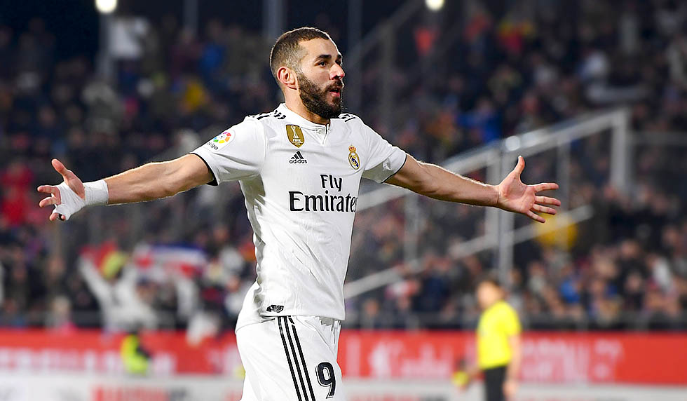 GIRONA, SPAIN - JANUARY 31: Karim Benzema of Real Madrid celebrates scoring to make it 2-0 during the Copa del Quarter Final match between Girona and Real Madrid at Montilivi Stadium on January 31, 2019 in Girona, Spain. (Photo by David Ramos/Getty Images )