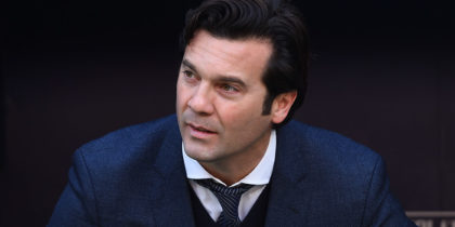 MADRID, SPAIN - FEBRUARY 09: Santiago Solari, Manager of Real Madrid looks on prior to the La Liga match between Club Atletico de Madrid and Real Madrid CF at Wanda Metropolitano on February 09, 2019 in Madrid, Spain. (Photo by Denis Doyle/Getty Images)