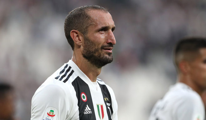 TURIN, ITALY - AUGUST 25: Giorgio Chiellini of Juventus celebrates a victory at the end of the Serie A match between Juventus and SS Lazio at Allianz Stadium on August 25, 2018 in Turin, Italy. (Photo by Marco Luzzani/Getty Images)