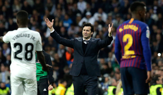 MADRID, SPAIN - MARCH 02: Santiago Solari, Manager of Real Madrid looks on during the La Liga match between Real Madrid CF and FC Barcelona at Estadio Santiago Bernabeu on March 02, 2019 in Madrid, Spain. (Photo by Gonzalo Arroyo Moreno/Getty Images)
