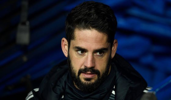 Real Madrid's Spanish midfielder Isco arrives to sit on the bench during the Spanish league football match between Real Madrid and Valencia at the Santiago Bernabeu stadium in Madrid on December 1, 2018. (Photo by OSCAR DEL POZO / AFP) (Photo credit should read OSCAR DEL POZO/AFP/Getty Images)