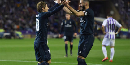ALLADOLID, SPAIN - MARCH 10: Luka Modric of Real Madrid celebrates after scoring his team's fourth goal with Karim Benzema during the La Liga match between Real Valladolid CF and Real Madrid CF at Jose Zorrilla on March 10, 2019 in Valladolid, Spain. (Photo by Denis Doyle/Getty Images)