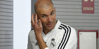 Real Madrid's French coach Zinedine Zidane arrives to hold a press conference at the Valdebebas training facilities in Madrid on March 15, 2019. (Photo by GABRIEL BOUYS / AFP) (Photo credit should read GABRIEL BOUYS/AFP/Getty Images)