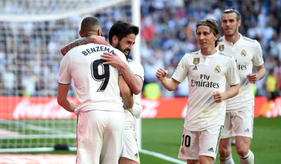MADRID, SPAIN - MARCH 16: Isco of Real Madrid celebrates with teammates after scoring his team's first goal during the La Liga match between Real Madrid CF and RC Celta de Vigo at Estadio Santiago Bernabeu on March 16, 2019 in Madrid, Spain. (Photo by Denis Doyle/Getty Images)