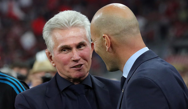 MUNICH, GERMANY - APRIL 25: Zinedine Zidane, Manager of Real Madrid shakes hands with Jupp Heynckes, coach of Bayern Muenchen during the UEFA Champions League Semi Final First Leg match between Bayern Muenchen and Real Madrid at the Allianz Arena on April 25, 2018 in Munich, Germany. (Photo by Alexander Hassenstein/Bongarts/Getty Images)