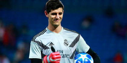 MADRID, SPAIN - OCTOBER 23: Thibaut Courtois of Real Madrid warms up prior to the Group G match of the UEFA Champions League between Real Madrid and Viktoria Plzen at Bernabeu on October 23, 2018 in Madrid, Spain. (Photo by Gonzalo Arroyo Moreno/Getty Images)