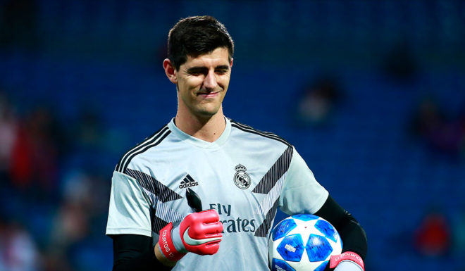 MADRID, SPAIN - OCTOBER 23: Thibaut Courtois of Real Madrid warms up prior to the Group G match of the UEFA Champions League between Real Madrid and Viktoria Plzen at Bernabeu on October 23, 2018 in Madrid, Spain. (Photo by Gonzalo Arroyo Moreno/Getty Images)