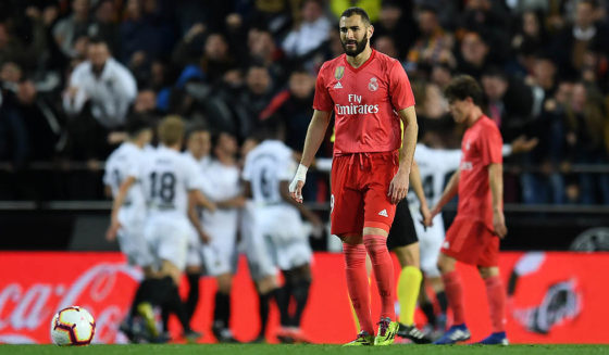 VALENCIA, SPAIN - APRIL 03: Karim Benzema of Real Madrid reacts after his side concede a goal during the La Liga match between Valencia CF and Real Madrid CF at Estadio Mestalla on April 03, 2019 in Valencia, Spain. (Photo by David Ramos/Getty Images)