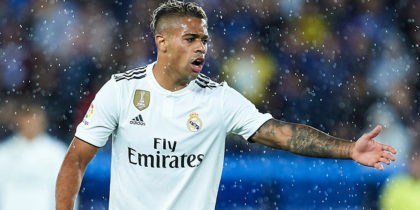 VITORIA-GASTEIZ, SPAIN - OCTOBER 06: Mariano of Real Madrid CF reacts during the La Liga match between Deportivo Alaves and Real Madrid CF at Estadio de Mendizorroza on October 6, 2018 in Vitoria-Gasteiz, Spain. (Photo by Juan Manuel Serrano Arce/Getty Images)