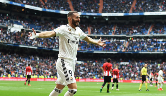 MADRID, SPAIN - APRIL 21: Karim Benzema of Real Madrid CF celebrates after scoring Real's first goal during the La Liga match between Real Madrid CF and Athletic Club at Estadio Santiago Bernabeu on April 21, 2019 in Madrid, Spain. (Photo by Denis Doyle/Getty Images)