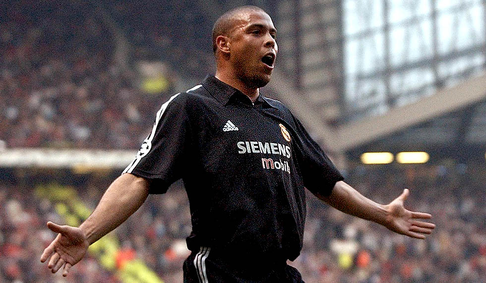 Real Madrid's Ronaldo celebrates after scoring against Manchester United during their UEFA Champions League quarter final 2nd leg at Old Trafford in Manchester 23 April 2003. AFP Photo Paul Barker (Photo credit should read PAUL BARKER/AFP/Getty Images)