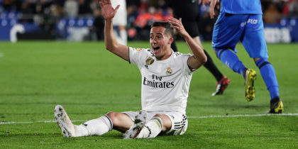 GETAFE, SPAIN - APRIL 25: Lucas Vazquez of Real Madrid CF protests to the referee during the La Liga match between Getafe CF and Real Madrid CF at Coliseum Alfonso Perez on April 25, 2019 in Getafe, Spain. (Photo by Gonzalo Arroyo Moreno/Getty Images)