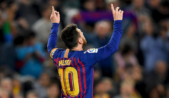 BARCELONA, SPAIN - APRIL 27: Lionel Messi of FC Barcelona celebrates after scoring his team's first goal during the La Liga match between FC Barcelona and Levante UD at Camp Nou on April 27, 2019 in Barcelona, Spain. (Photo by David Ramos/Getty Images)