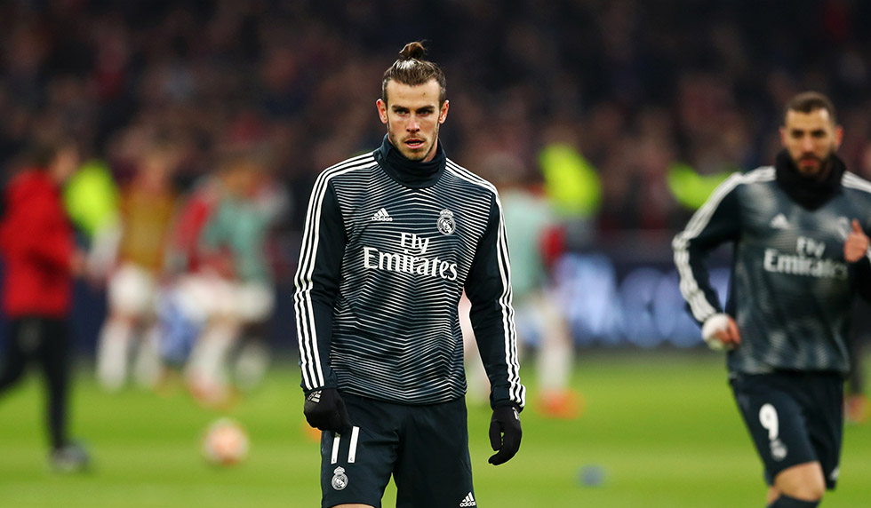 AMSTERDAM, NETHERLANDS - FEBRUARY 13: Gareth Bale of Real Madrid warms up prior to the UEFA Champions League Round of 16 First Leg match between Ajax and Real Madrid at Johan Cruyff Arena on February 13, 2019 in Amsterdam, Netherlands. (Photo by Lars Baron/Getty Images)