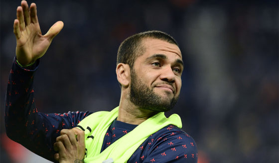 Paris Saint-Germain's Brazilian defender Dani Alves gestures during warm up prior to the French Cup quarter-final football match between Paris Saint-Germain (PSG) and Dijon (DFCO) at the Parc des Princes stadium in Paris on February 26, 2019. (Photo by Philippe LOPEZ / AFP) (Photo credit should read PHILIPPE LOPEZ/AFP/Getty Images)