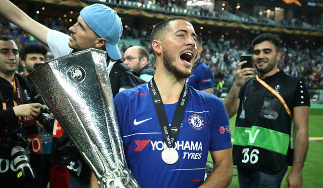 BAKU, AZERBAIJAN - MAY 29: Eden Hazard of Chelsea celebrates victory with the UEFA League trophy after the UEFA Europa League Final between Chelsea and Arsenal at Baku Olimpiya Stadionu on May 29, 2019 in Baku, Azerbaijan. (Photo by Alex Grimm/Getty Images)