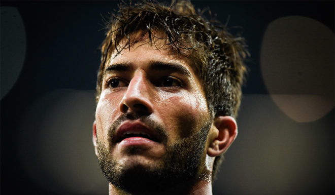 BELO HORIZONTE, BRAZIL - MAY 22: Lucas Silva #16 of Cruzeiro celebrates a scored goal against Racing Club during a match between Cruzeiro and Racing Club as part of Copa CONMEBOL Libertadores 2018 at Mineirao stadium on May 22, 2018 in Belo Horizonte, Brazil. (Photo by Pedro Vilela/Getty Images)