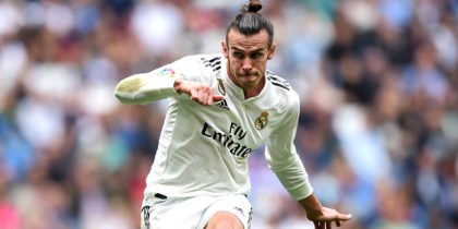 MADRID, SPAIN - OCTOBER 20: Gareth Bale of Real Madrid takes a free-kick during the La Liga match between Real Madrid CF and Levante UD at Estadio Santiago Bernabeu on October 20, 2018 in Madrid, Spain. (Photo by Denis Doyle/Getty Images)