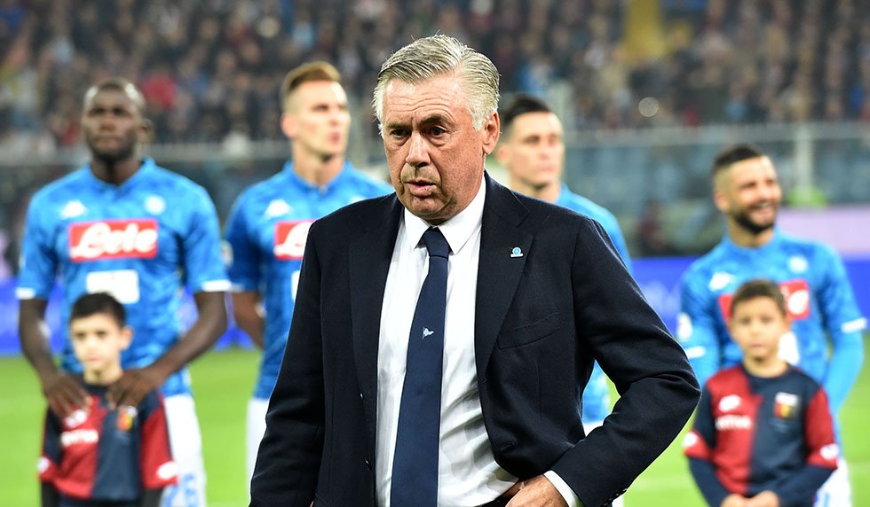 GENOA, GE - NOVEMBER 10: Carlo Ancelotti head coach of Napoli gestures prior to the Serie A match between Genoa CFC and SSC Napoli at Stadio Luigi Ferraris on November 10, 2018 in Genoa, Italy. (Photo by Paolo Rattini/Getty Images)