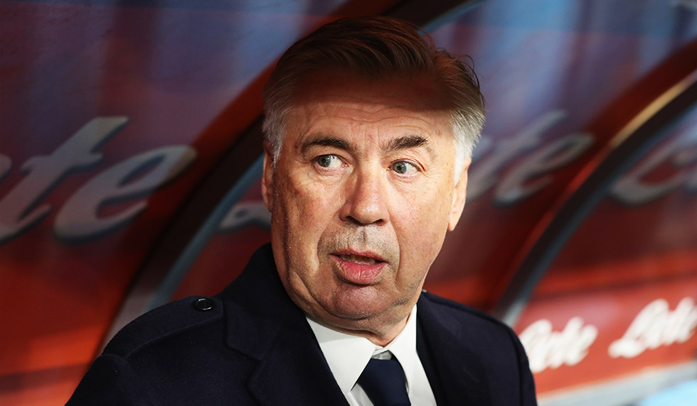 NAPLES, ITALY - JANUARY 20: Coach of SSC Napoli Carlo Ancelotti looks on during the Serie A match between SSC Napoli and SS Lazio at Stadio San Paolo on January 20, 2019 in Naples, Italy. (Photo by Francesco Pecoraro/Getty Images)