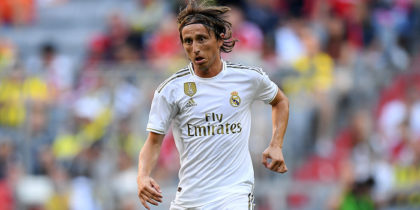 MUNICH, GERMANY - JULY 30: Luca Modric of Madrid runs with the ball during the Audi Cup 2019 semi final match between Real Madrid and Tottenham Hotspur at Allianz Arena on July 30, 2019 in Munich, Germany. (Photo by Matthias Hangst/Bongarts/Getty Images)