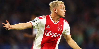 AMSTERDAM, NETHERLANDS - SEPTEMBER 19: Donny van de Beek of Ajax in action during the Group E match of the UEFA Champions League between Ajax and AEK Athens at Johan Cruyff Arena on September 19, 2018 in Amsterdam, Netherlands. (Photo by Dean Mouhtaropoulos/Getty Images)