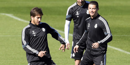 (L to R) Real Madrid's Brazilian midfielder Lucas Silva, Real Madrid's French forward Karim Benzema, Real Madrid's Portuguese forward Cristiano Ronaldo and French defender Raphael Varane take part in a training session at Valdebebas training ground in Madrid on March 9, 2015, on the eve of the UEFA Champions League football match Real Madrid CF vs FC Schalke 04. AFP PHOTO / GERARD JULIEN (Photo credit should read GERARD JULIEN/AFP/Getty Images)