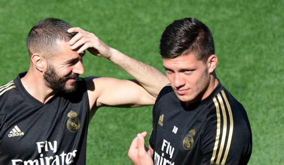 Real Madrid's French forward Karim Benzema (L) and Real Madrid's Serbian forward Luka Jovic take part in a training session at Real Madrid's sport city in Madrid on August 16, 2019. (Photo by JAVIER SORIANO / AFP) (Photo credit should read JAVIER SORIANO/AFP/Getty Images)