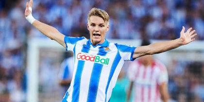 SAN SEBASTIAN, SPAIN - SEPTEMBER 14: Martin Odegaard of Real Sociedad reacts during the Liga match between Real Sociedad and Club Atletico de Madrid at Estadio Reale Arena on September 14, 2019 in San Sebastian, Spain. (Photo by Juan Manuel Serrano Arce/Getty Images)