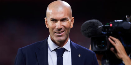 SEVILLE, SPAIN - SEPTEMBER 22: Head coach Zinedine Zidane of Real Madrid looks on prior to the start the La Liga match between Sevilla FC and Real Madrid CF at Estadio Ramon Sanchez Pizjuan on September 22, 2019 in Seville, Spain. (Photo by Aitor Alcalde/Getty Images)