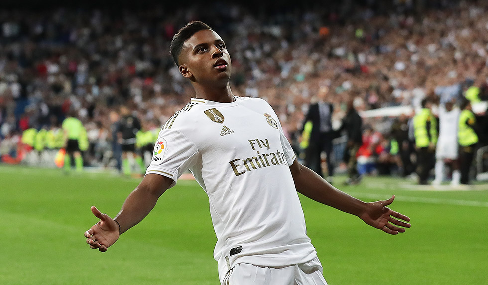 MADRID, SPAIN - SEPTEMBER 25: Rodrygo Goes of Real Madrid CF celebrates scoring their second goal during the Liga match between Real Madrid CF and CA Osasuna at Estadio Santiago Bernabeu on September 25, 2019 in Madrid, Spain. (Photo by Gonzalo Arroyo Moreno/Getty Images)