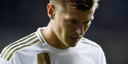 Real Madrid's German midfielder Toni Kroos is pictured during the Spanish league football match between Real Madrid CF and CA Osasuna at the Santiago Bernabeu stadium in Madrid, on September 25, 2019. (Photo by OSCAR DEL POZO / AFP) (Photo credit should read OSCAR DEL POZO/AFP/Getty Images)