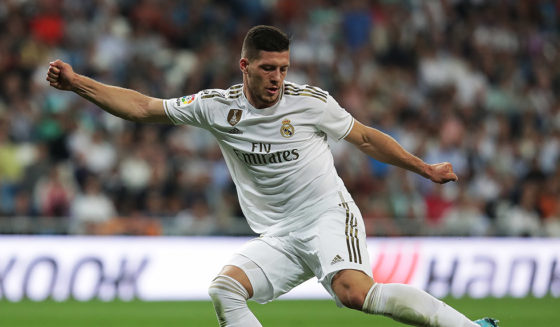 Luka Jović MADRID, SPAIN - SEPTEMBER 25: Luka Jovic of Real Madrid CF controls the ball during the Liga match between Real Madrid CF and CA Osasuna at Estadio Santiago Bernabeu on September 25, 2019 in Madrid, Spain. (Photo by Gonzalo Arroyo Moreno/Getty Images)