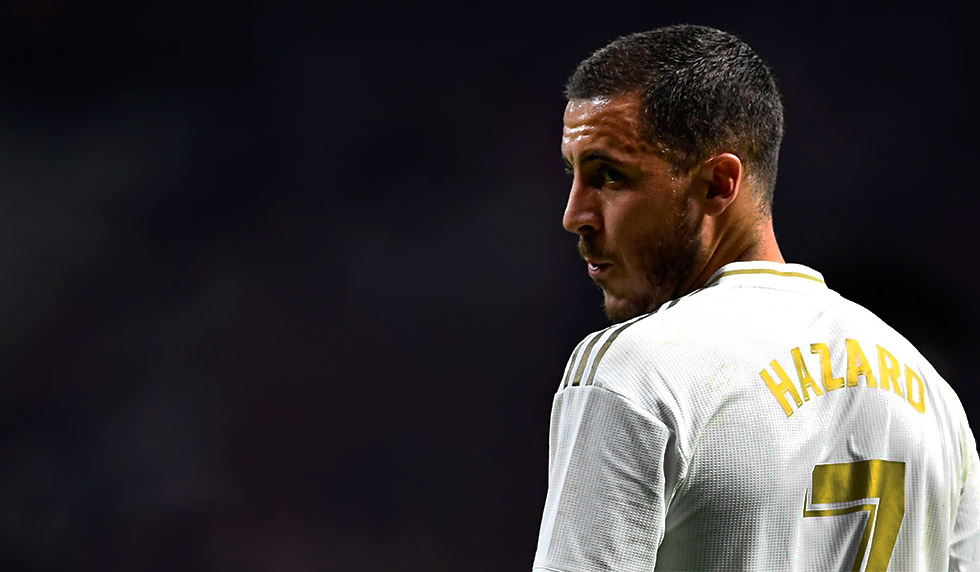 Real Madrid's Belgian forward Eden Hazard looks on during the Spanish league football match between Club Atletico de Madrid and Real Madrid CF at the Wanda Metropolitano stadium in Madrid on September 28, 2019. (Photo by OSCAR DEL POZO / AFP) (Photo credit should read OSCAR DEL POZO/AFP/Getty Images)