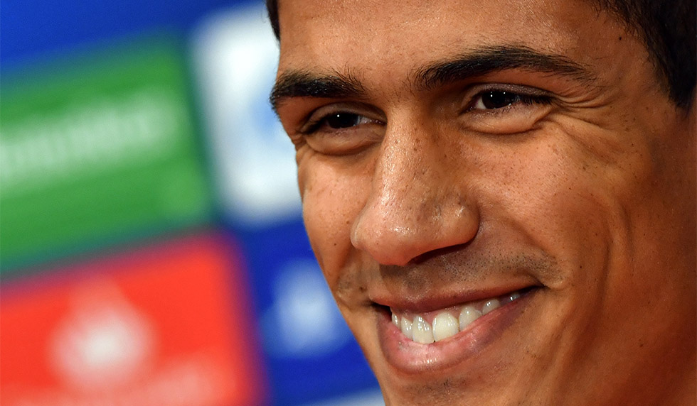 Real Madrid's French defender Raphael Varane attends a press conference at the Luzhniki stadium in Moscow on October 1, 2018 on the eve of the UEFA Champions League group G football match between PFC CSKA Moscow and Real Madrid CF. (Photo by Yuri KADOBNOV / AFP) (Photo credit should read YURI KADOBNOV/AFP/Getty Images)
