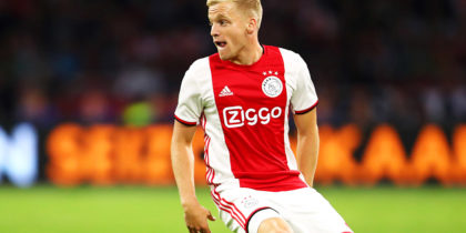 AMSTERDAM, NETHERLANDS - AUGUST 13: Donny van de Beek of Ajax in action during the UEFA Champions League 3rd Qualifying match between Ajax and PAOK Thessaloniki at Johan Cruyff Arena on August 13, 2019 in Amsterdam, Netherlands. (Photo by Dean Mouhtaropoulos/Getty Images)