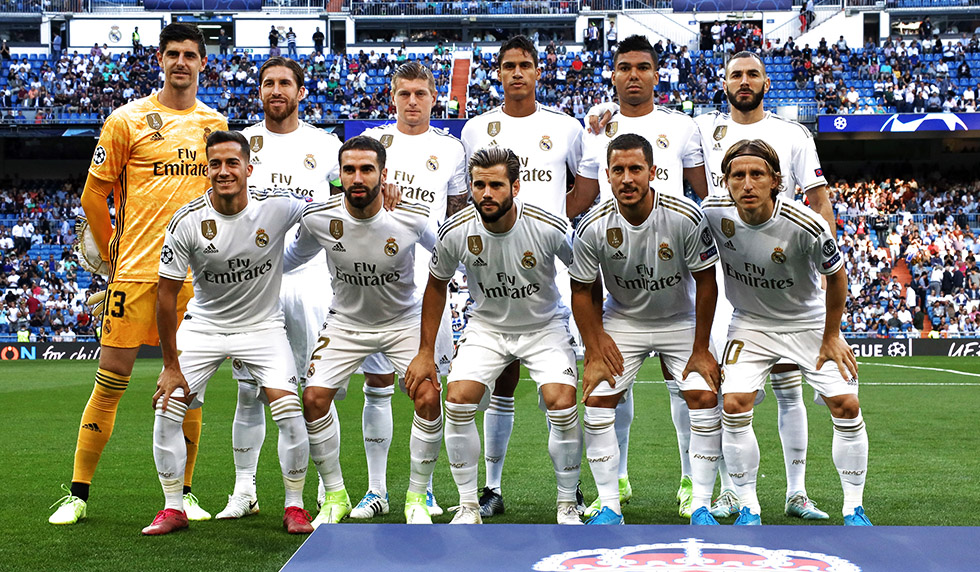 MADRID, SPAIN - OCTOBER 01: The Real Madrid team line up for a photo prior to the UEFA Champions League group A match between Real Madrid and Club Brugge KV at Bernabeu on October 01, 2019 in Madrid, Spain. (Photo by Gonzalo Arroyo Moreno/Getty Images)
