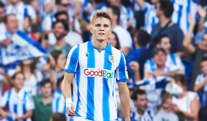 SAN SEBASTIAN, SPAIN - SEPTEMBER 14: Martin Odegaard of Real Sociedad celebrates after scoring goal during the Liga match between Real Sociedad and Club Atletico de Madrid at Estadio Reale Arena on September 14, 2019 in San Sebastian, Spain. (Photo by Juan Manuel Serrano Arce/Getty Images)