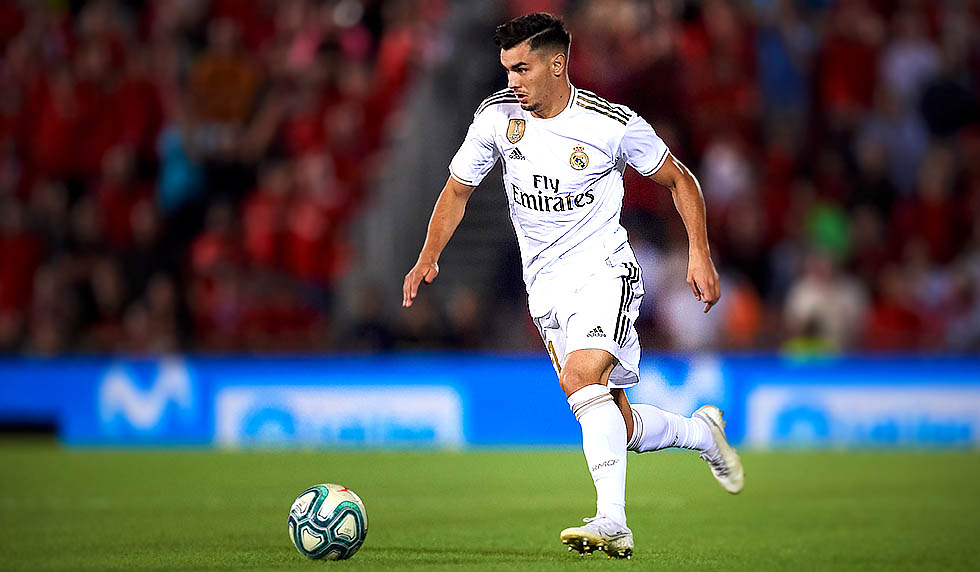 MALLORCA, SPAIN - OCTOBER 19: Brahim Diaz of Real Madrid CF runs with the ball during the La Liga match between RCD Mallorca and Real Madrid CF at Iberostar Estadi on October 19, 2019 in Mallorca, Spain. (Photo by Alex Caparros/Getty Images)