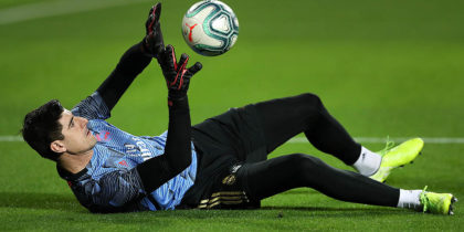 VALENCIA, SPAIN - DECEMBER 15: Thibaut Courtois of Real Madrid warms up prior to the Liga match between Valencia CF and Real Madrid CF at Estadio Mestalla on December 15, 2019 in Valencia, Spain. (Photo by Angel Martinez/Getty Images)