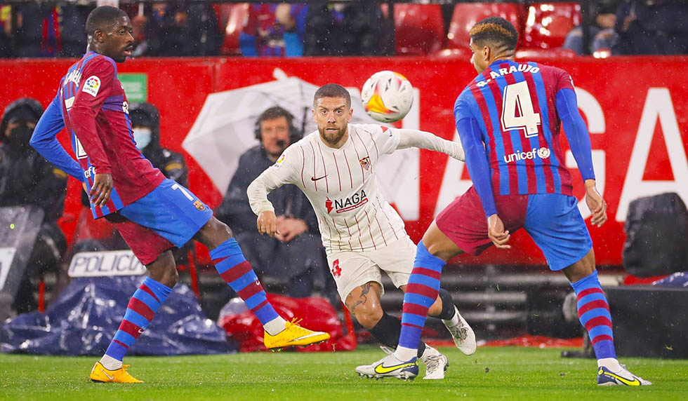 Papu Gómez & Araújo